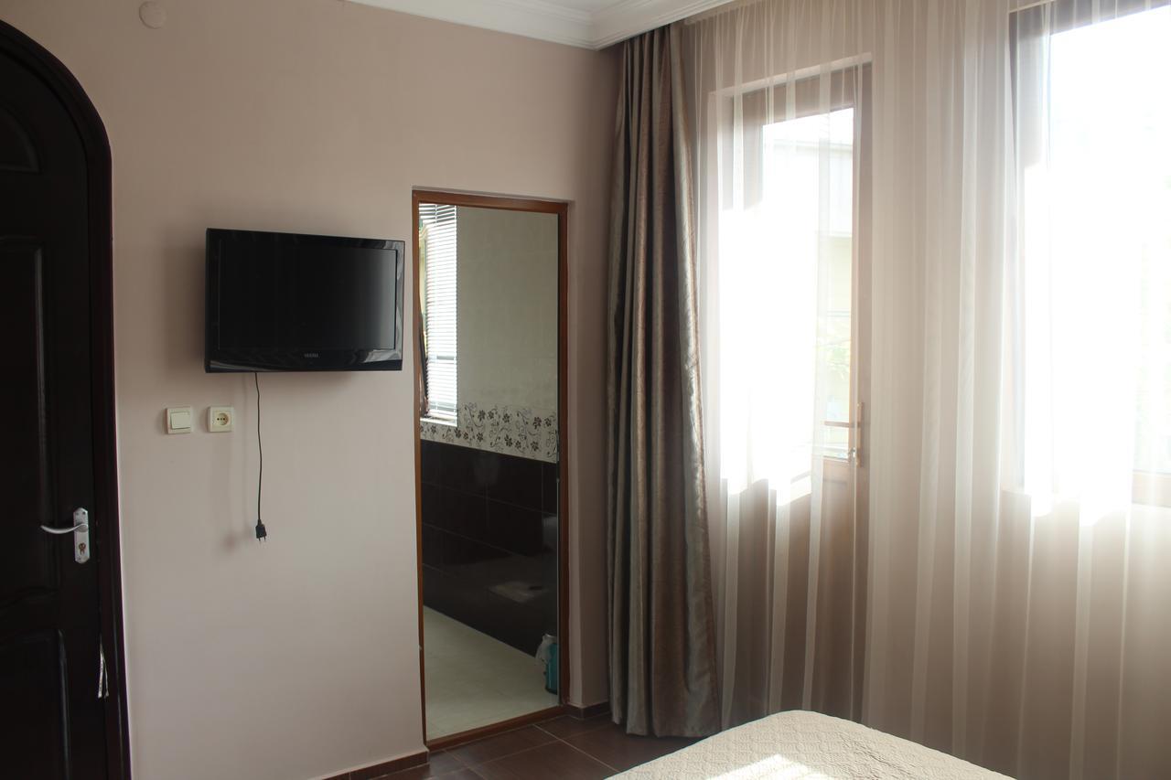 Deluxe Guest House Kvariati Dış mekan fotoğraf
